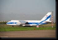 Antonov AN-124 Russia-Douchanbe-03avr2008-DSC_0001.jpg